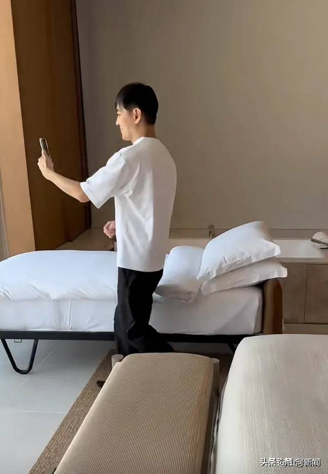 陈若仪晒泳装照41岁仍是少女身材开元棋牌林志颖一家五口度假妻子